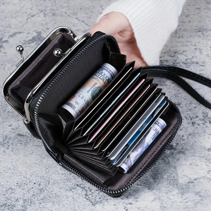 Amelie Vintage Kiss-Lock Coin Purse
