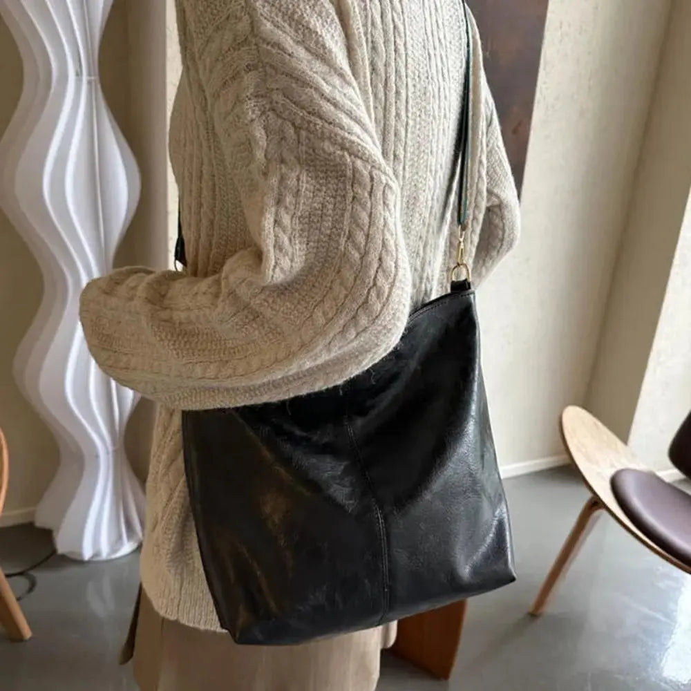 Chelsey's Vintage Charm | Shoulder Bag