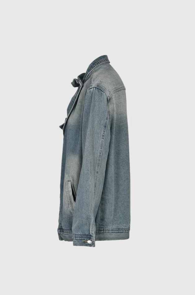 Bella™ | Künstlerische Denimjacke für kreative Styles