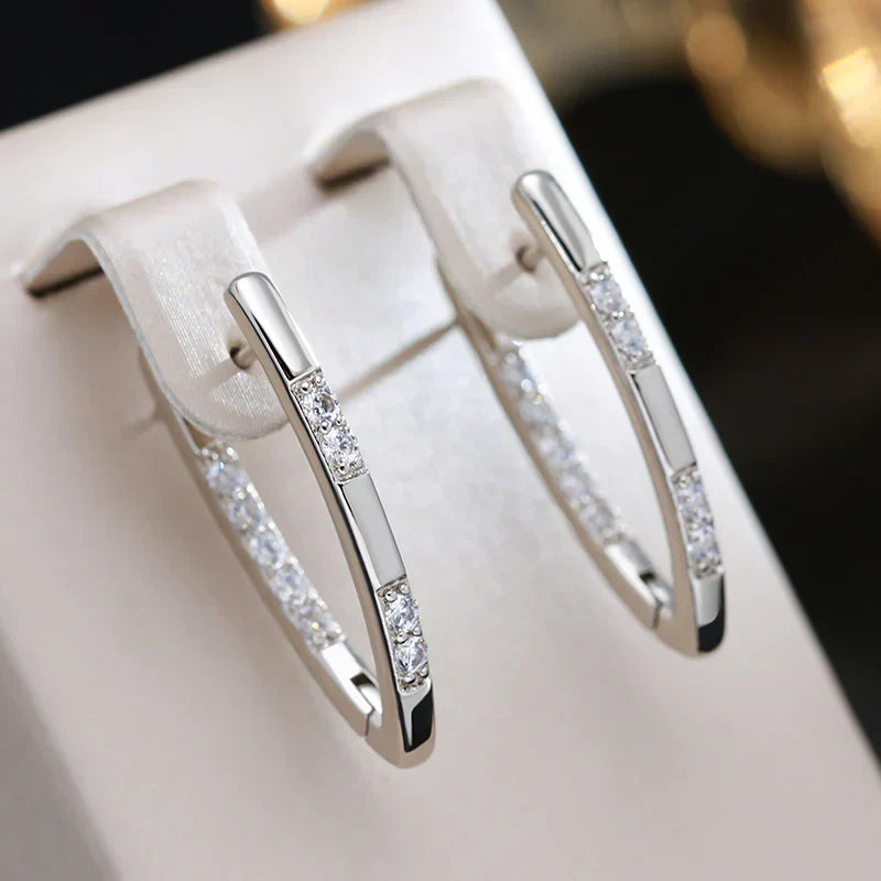 Elegante Goldohrringe mit Zirkonia